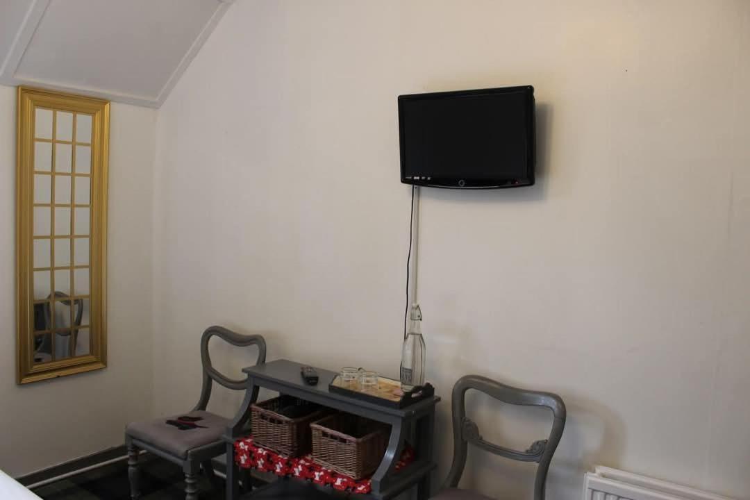 Argyle Guest House โทมินทูล ภายนอก รูปภาพ