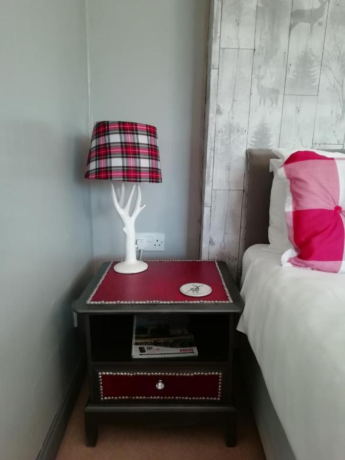 Argyle Guest House โทมินทูล ภายนอก รูปภาพ